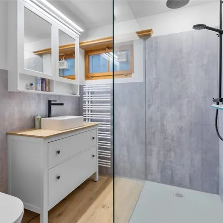 Apartamento Ferienwohnung Mit Viel Platz *
